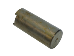 Ось качания 52-2301058 с прорезью (вед. мост короткая 2шт. на маш.)