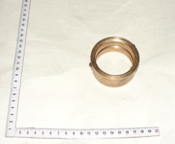 1221 Vtulka perednyaya 260-1002069 (9697)