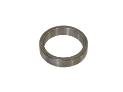 Втулка передняя перв. вала 151.37.206 ООО БТЗ