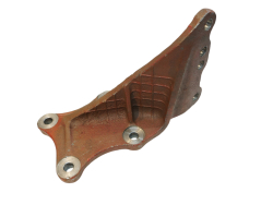 МТЗ Кронштейн устройства навесного 80-4605091