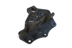 Кронштейн передн.ресс.передн. 130-2902445