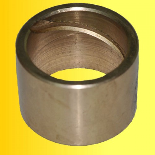 MTZ Vtulka promezhut. vala 70-1701402