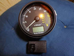 MTZ Tahospidometr AR70.3813 (KD 8083) 12V