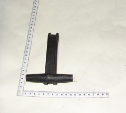 MTZ Ruchka stekla bokovogo A37.04.051 (10475)