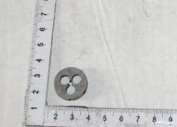 Plashka M 3,0h0,5 (osnovn) d20 mm (13172)