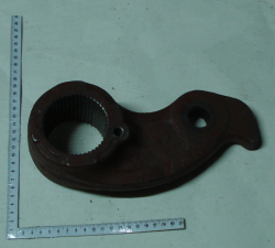 1221 Richag 1220-4605024(pod cilindr) (9567)