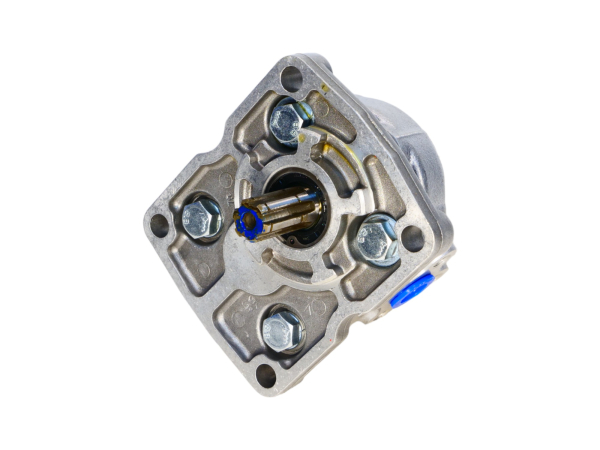 Насос шестеренный НШ 16М-3 (16Д-3) правый (1)