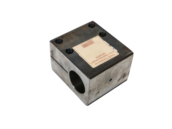 Головка на шток гидроцилиндра GD36578 (2)