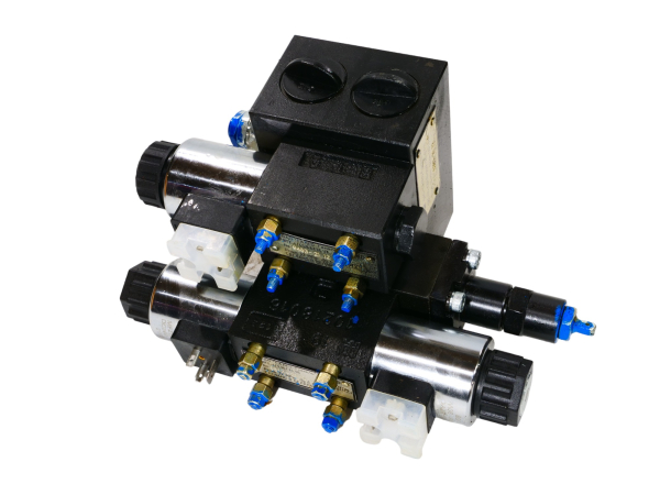 ПОЛЕСЬЕ Гидроблок управления двухсекционный КЗК-12-0602670 (1)