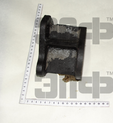 MTZ Opora kabini 80-6700037-B-01 prav. (10477)