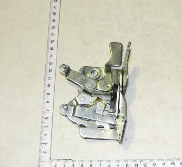 UAZ Zamok dveri perednei 3160 vnut.prav.v sb.(3160-00-6105012-00) (12655)