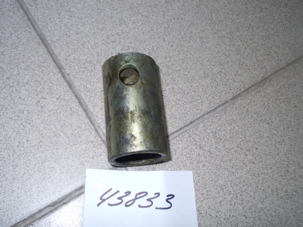 1221 Vtulka 1220-4605558 (7409)