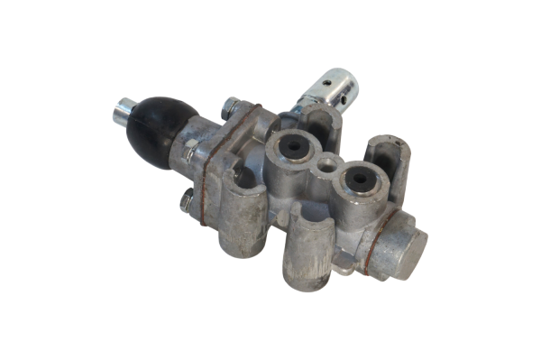 Клапан включения делителя 15.1772040 (2)