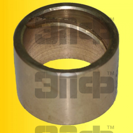 MTZ Vtulka promezhut. vala 70-1701402