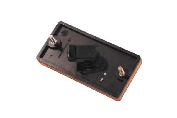 Фонарь габаритный боковой бцокольн лампой 12В 4802.3731-02 (2)