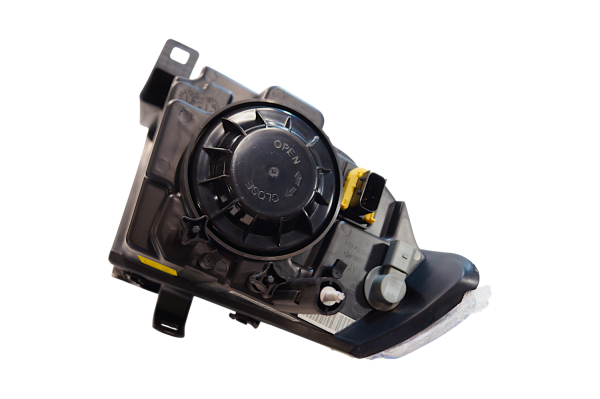 Фара лев.Патриот-ПРОФИ 2360-00-3711011-00 (3)